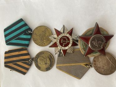 Орден Отечественной войны, За взятие Кенигсберга, За военые заслуги, Орден Красной звезды, За Победу на Германией ВОВ