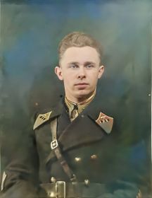 Перемот Дмитрий Константинович Нач-к штаба 215 отд. драэ сентябрь 1941-1942г. С 30.11.1971 генерал майор в отставке. Умер 14.02.1990г