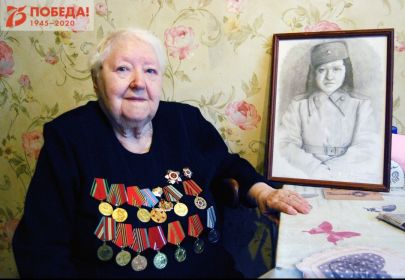 Орден Отечественной войны II степени, Медаль: За боевые заслуги", Медаль" За победу над Германией", Медаль"Жукова в память 850-летия Москвы