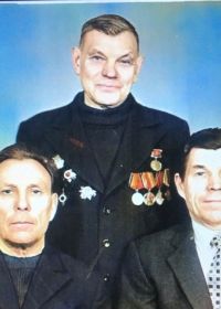 Орденом "Александра Невского", Орденом " Отечественной войны 1 степени, 2 степени, 3 степени, Медалью "За Победу над Германией"