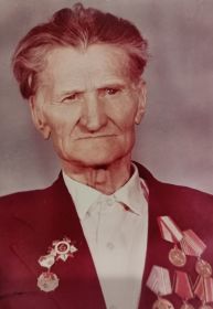 Орден Жукова, орден Ленина, знамя Советского Союза, медаль за взятие Берлина