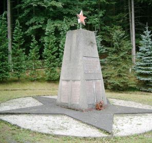 other-soldiers-files/n.2_nennigmuhle_gedenkstatte_sg.o.n.jpg
