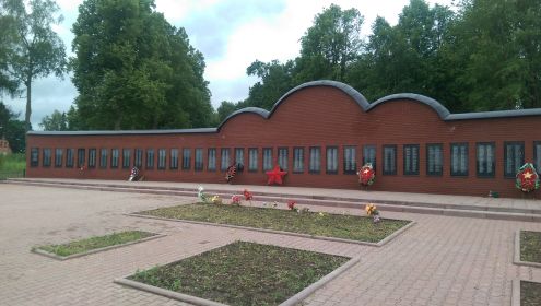 other-soldiers-files/memorial1_1.jpg