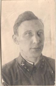 other-soldiers-files/vladimir_ivanovich_1942_g_komissar_batalena_1.jpg