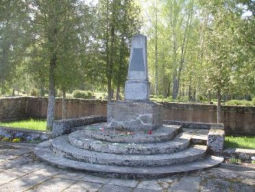 Обелиск на воинском братском захоронении