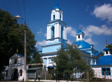 Храм, расположенный в сквере рядом с братской могилой №2 п. Бобрик-Гора г. Донской.