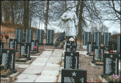 Братское захоронение в д. Гультяи Гультяевской волости Пустошкинского района Псковской области