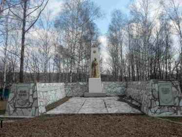 Памятник в п. Золотаревка Пензенского района (место увековечивания имени солдата)