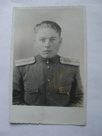 Лицевая сторона1 Фото копия с двух сторон вместо удостоверения личности Зяблицкого Геннадия Васильевича