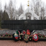 Воинский мемориал в Новоселицах 1