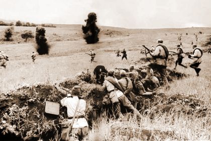 Солдаты перед атакой. Прохоровка. 1943г.