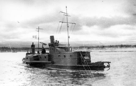 РТЩ-54 Тип "Ленинград"(до 12.08.1941 г. и с 16.10.1945 г. "Бабушкин"), бывший речной колесный буксирный пароход