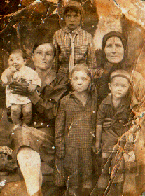 Жена, дети и тёща Ильи Владимировича.