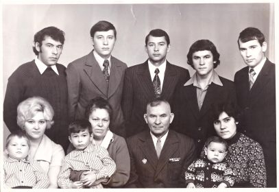 Терегулов Х.К. с сыновьями (1977г.)