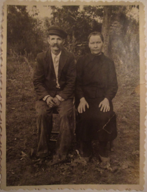 Отец, Ходяков Фёдор Иванович, и мать, Ходякова (Толкачёва) Мария Ефимовна. фото 1950-х гг.