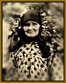 Дарья Гавриловна Перепалова (Торощина) (1893-1970) мать. Соловьевка-АЛТАЙ.