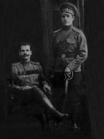 Маркин Егор Андреевич, Маркин Демьян Андреевич(справа)1914 год