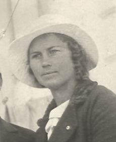 приёмная дочь - Елена Ивановна Смирнова, 29 мая 1915 - 28 марта 1990