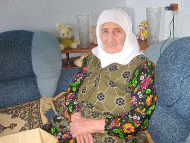  Дочь Хуснутдинова Шамсегаян (93 года)