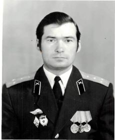 1983 г. Сын Валерий.