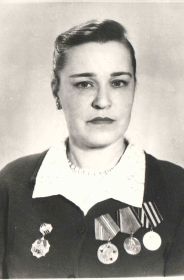 Жена Фахразиева Гульчира Мардановна, участница ВОВ, старшина мед. службы