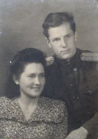 С супргой после свадьбы,1946год
