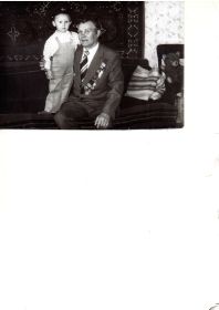 1982 год с внуком Владиславом.