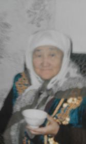  Моя тетя,дочь солдата- Алимжанова Гульнар Шакиржановна 1934 г.р.,умерла 26 июля 2005 года.