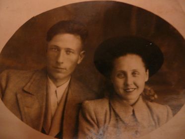 солдат и жена солдата( мои дедушка и бабушка)