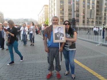 09.05.2016 г. Москва, Манежная Площадь. Супружеская пара из грузинского города Ахалцихе