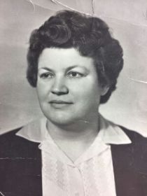 Иодко Геня Петровна - жена Михаила Болтунова, двоюродного брата Николая
