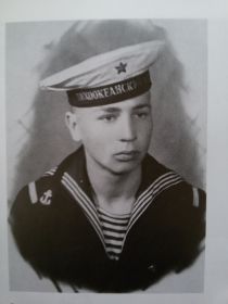 Брылёв  Валерий Евлупович-моряк Тихоокеанского флота ВМФ СССР.г.Владивосток.Фото 6 июля 1969г.