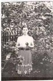 Люда Ботвич г. Красноярск, 1958 г.