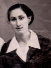 дочь Хубяева-Газзаева Мадина Исмеловна (1933-1999)
