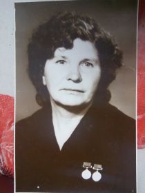 жена-Ефимова Тамара Ивановна (работала с военнопленными немцами под Москвой)