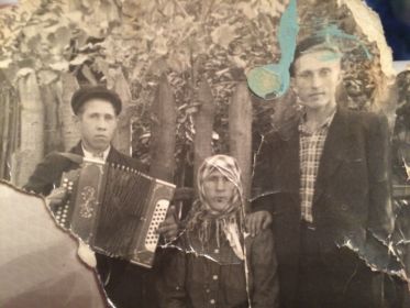Тарасов Николай Сергеевич, Тарасова - Буянкина Елизавета Андреевна, Буянкин Михаил Матвеевич.