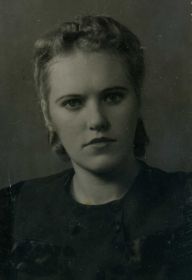 Моя мать в молодости- дочь солдата