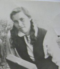 Сестра Зоя (1936г.р.)