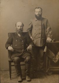 дедушка Афанасий Архипов с зятем  Андреем Шуваловым 1910 год