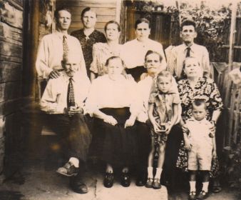 Котеняткины во время встречи в Саратове 20 августа 1958 года