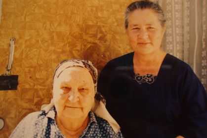 Сулейманова Магруй с дочерью Сулеймановой Нэлей