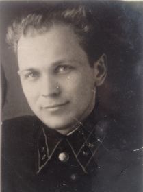 Муж - Багнов Александр Михайлович. участник Сталинградской битвы, ветеран Великой Отечественной войны 1941-1945 г.