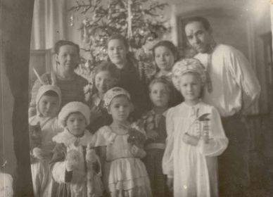 Семья Мусаевых. 1957 год