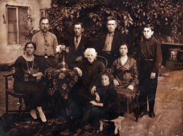 Групповая фотография Калмук-Карга