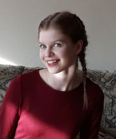 Полина