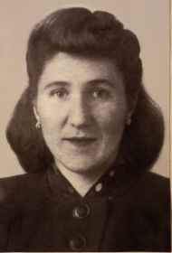 Полина