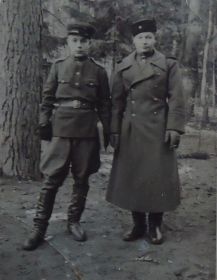 1943 год, только исполнилось 18 лет.