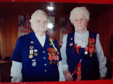 Встреча ветеранов. Зинаида Васильевна и Нина Павловна.