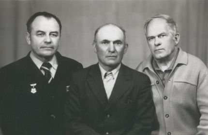 Встреча гвардейцев-минометчиков 16.05.1982 года, г Рязань. Безуглый В.И., Бечурин А.И., Масловский В.Д..