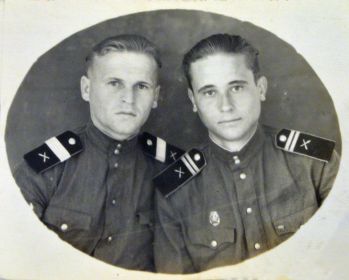 Виктор Марченков с сержантом Герасимовым